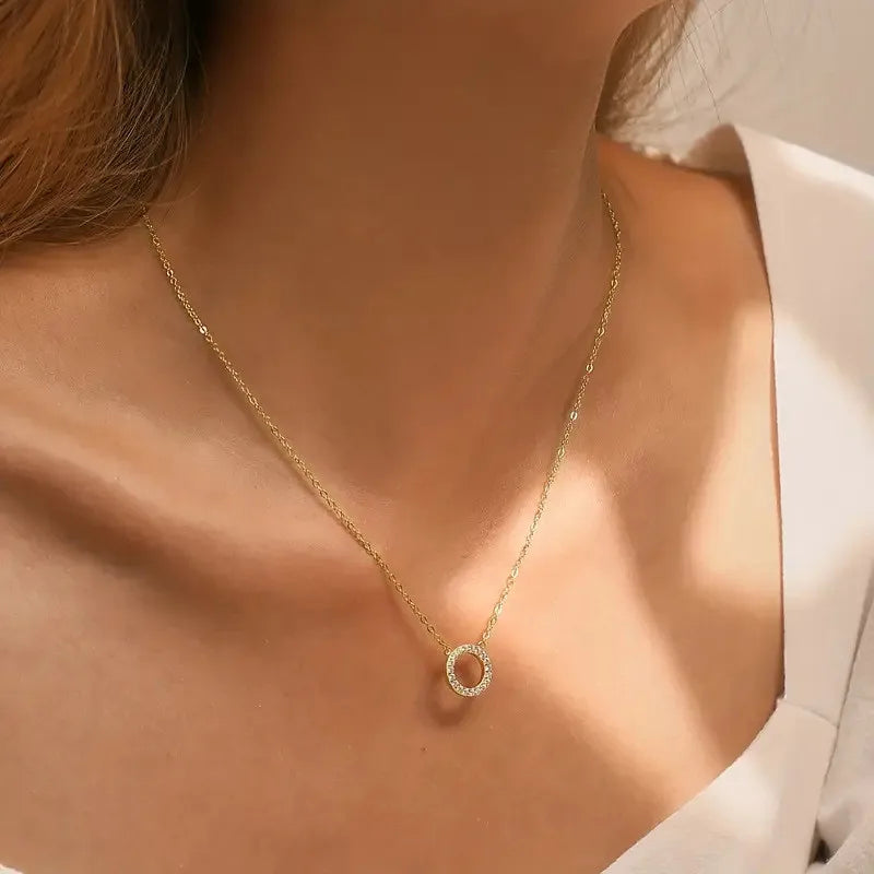 925 Sterling Silver Circle Pendant Necklace for Women Fashion Contracted Choker Necklace Exquisite Sparkling CZ Jewelry