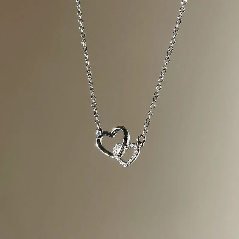 Romantic Simple Double Heart Pendant Necklace for Women Exquisite Crystal Pendant Silver Color Clavicle Chain Wedding Jewelry