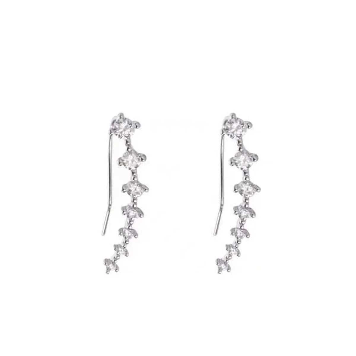 925 Sterling Silver Ear Studs Sparkling Silver Needle Design Elegant Daily Wear for Ladies Fashionable Minimalist Style