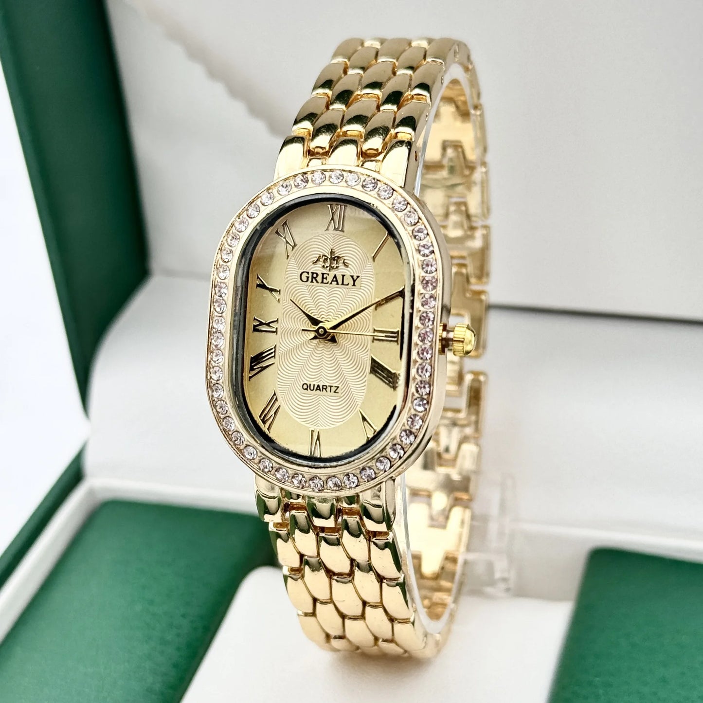 Ladies Watches Fashion Luxury Wrist Watch Diamond Encrusted Oval Roman Numeral Dial Couple Quartz Watch Women Clock Gifts