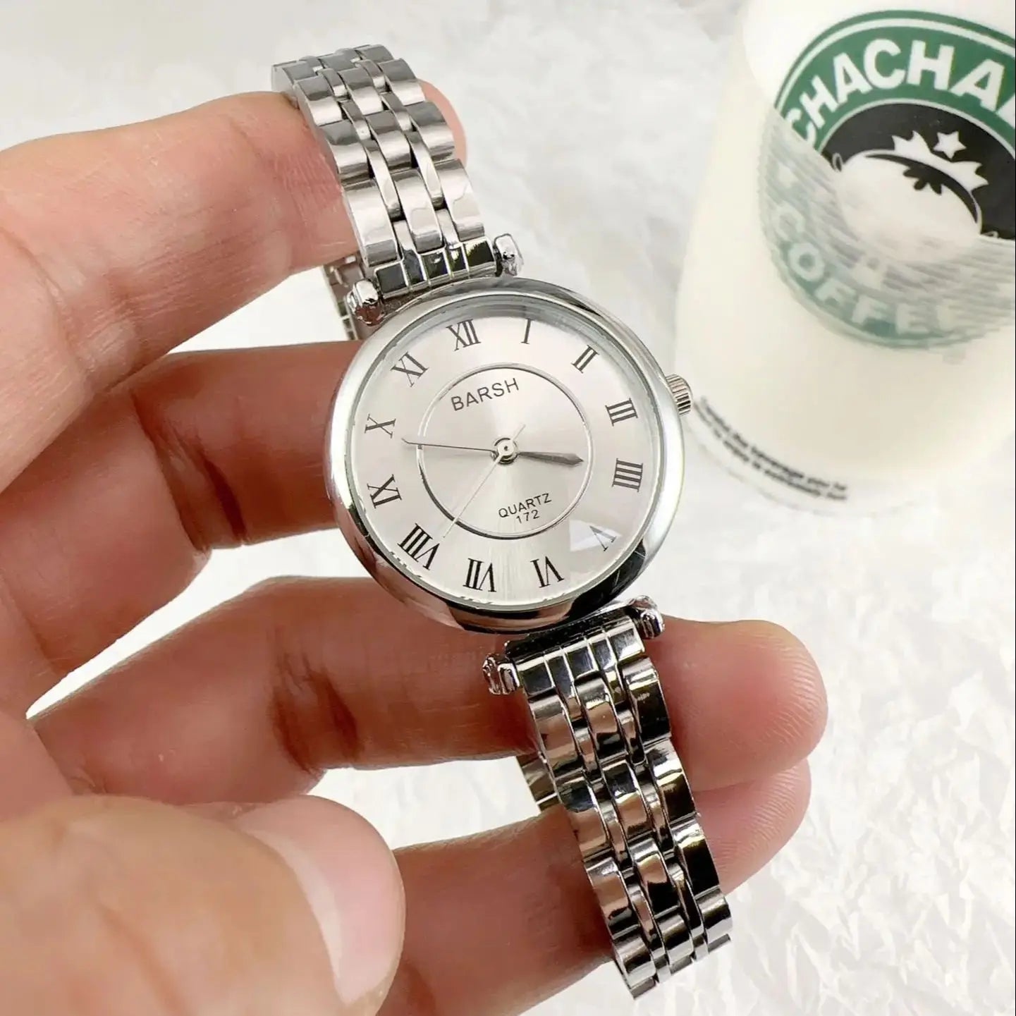 Women's Watch Alloy Strap Exquisite Ladies' Watches Simple Thin Compact Fashion Wrist Watch Clock UTHAI