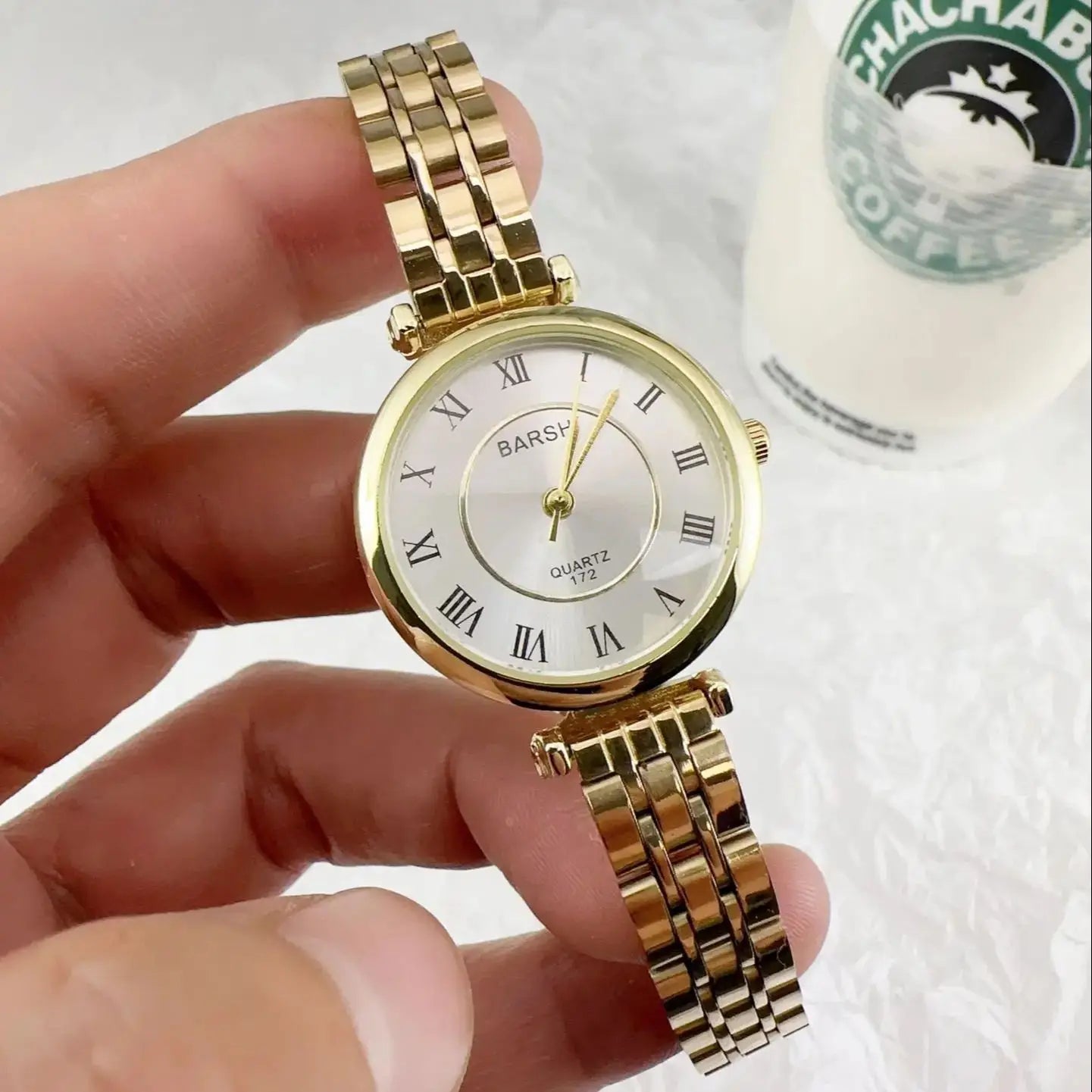 Women's Watch Alloy Strap Exquisite Ladies' Watches Simple Thin Compact Fashion Wrist Watch Clock UTHAI