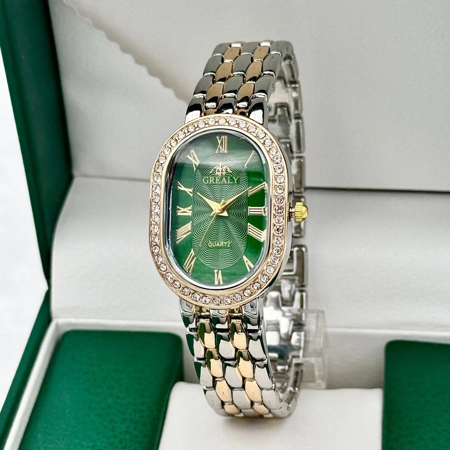 Ladies Watches Fashion Luxury Wrist Watch Diamond Encrusted Oval Roman Numeral Dial Couple Quartz Watch Women Clock Gifts