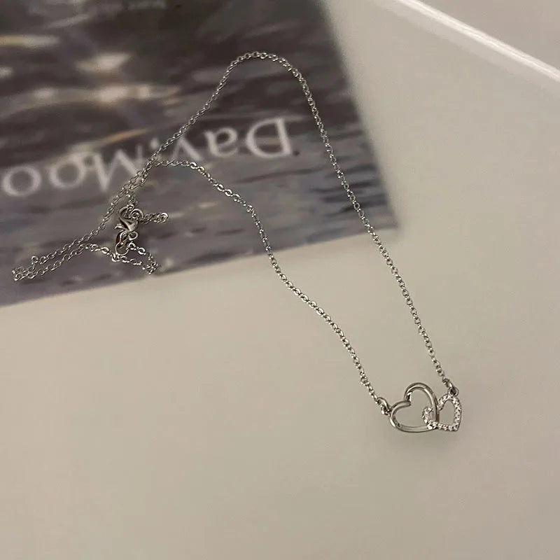 Romantic Simple Double Heart Pendant Necklace for Women Exquisite Crystal Pendant Silver Color Clavicle Chain Wedding Jewelry