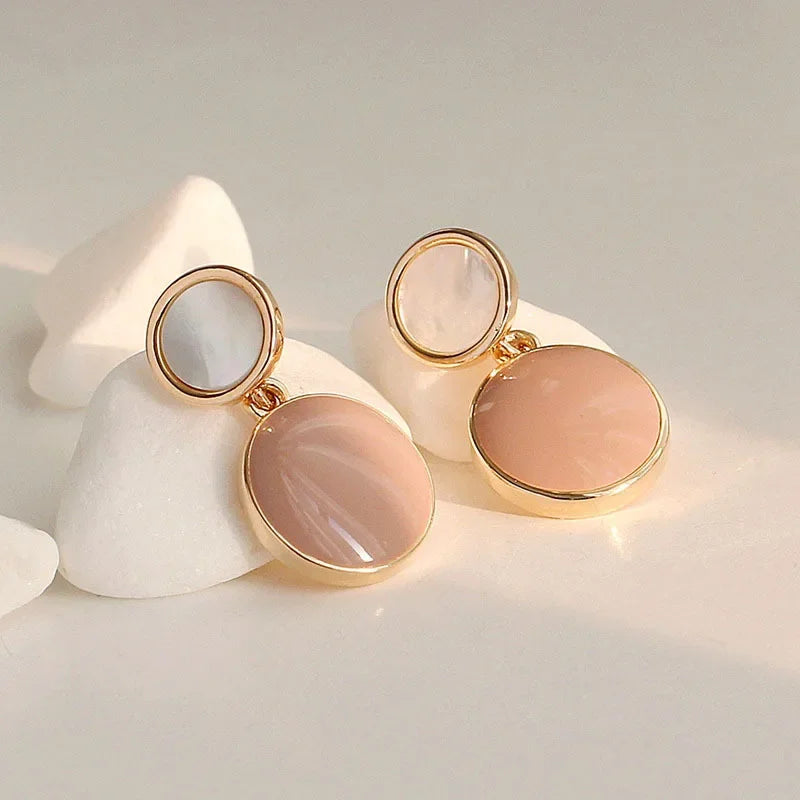 Exquisite Trendy Geometric Circle Shell Stud Earrings for Women Cute Pink Enamel Korea Dangle Earring Jewelry Accessory Gift