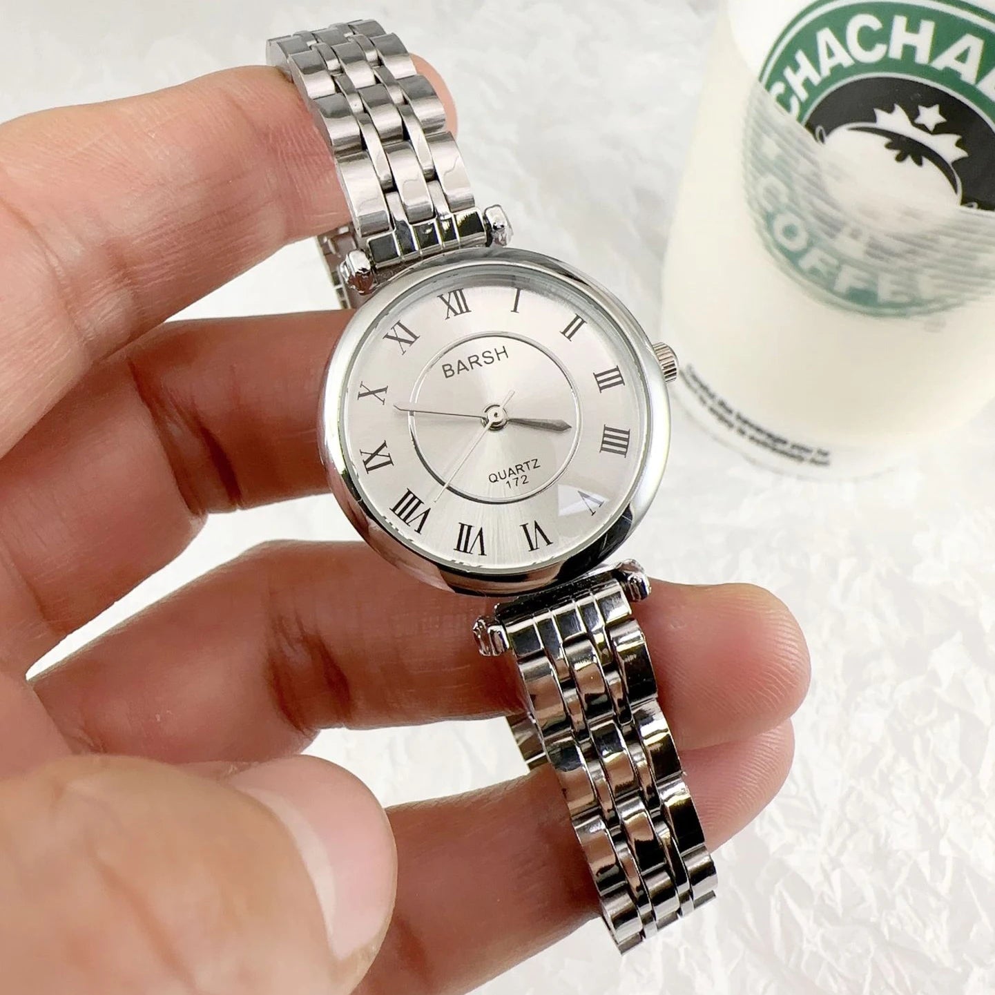 Women's Watch Alloy Strap Exquisite Ladies' Watches Simple Thin Compact Fashion Wrist Watch Clock UTHAI