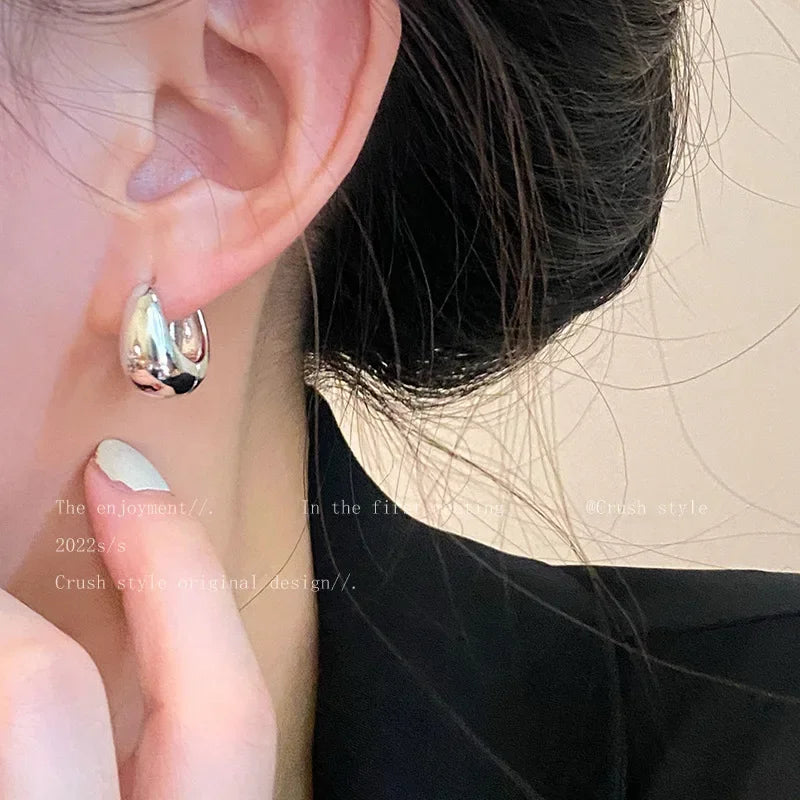 Plated Korean Silver Metal Teardrop Earring Studs Simple Personality Fashionable High-End Feelings Individual Ear Cuffs
