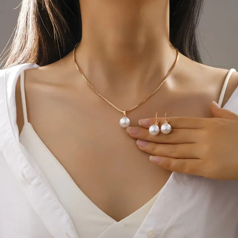 Cross-Border Jewelry Earrings Women's Unique Pearl Necklace Summer Fashion High-End Sensation Women's Jewelry Set