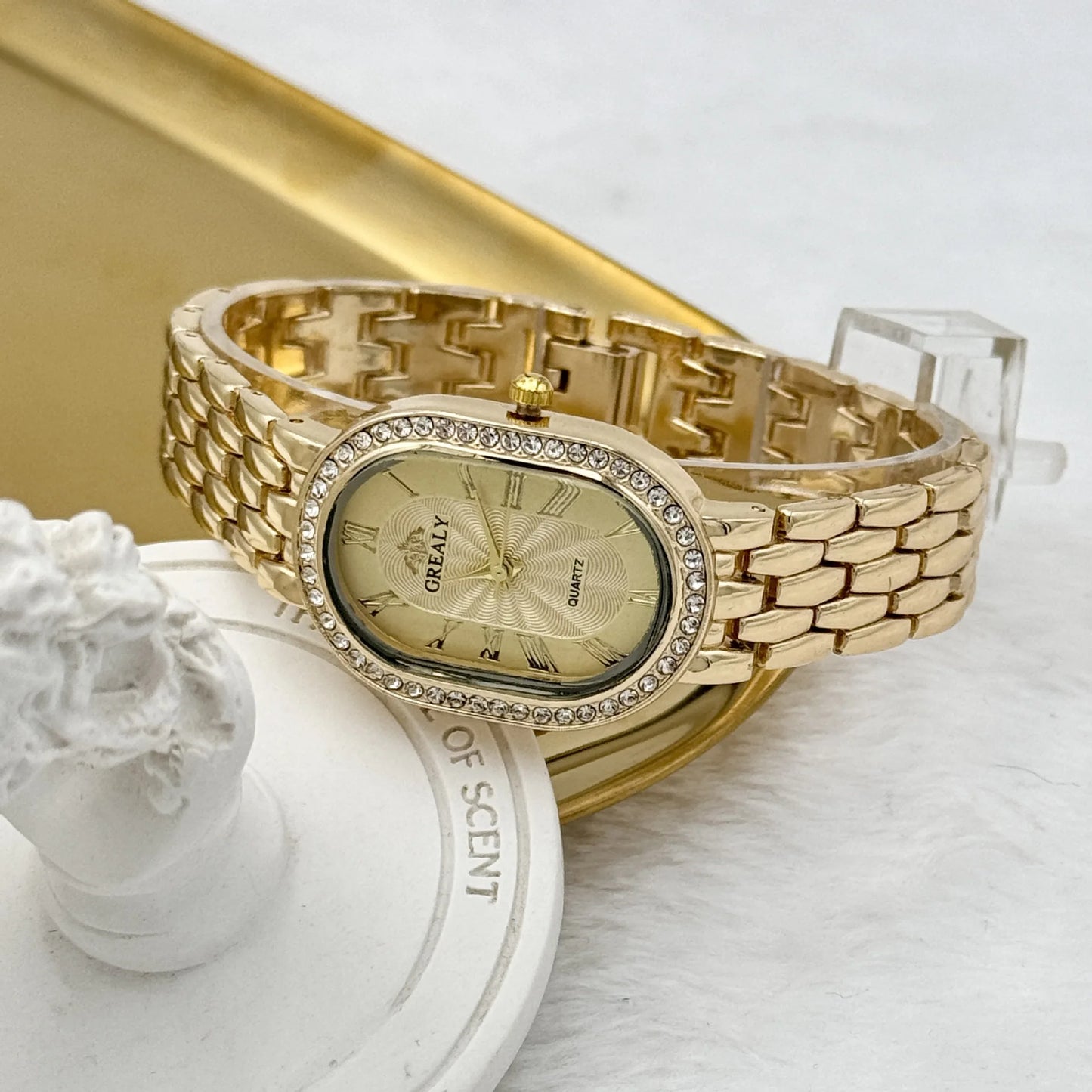 Ladies Watches Fashion Luxury Wrist Watch Diamond Encrusted Oval Roman Numeral Dial Couple Quartz Watch Women Clock Gifts